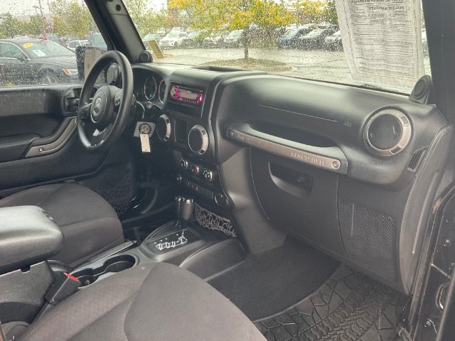 Used 2013 Jeep Wrangler Unlimited Sport AWD/4WD image 11
