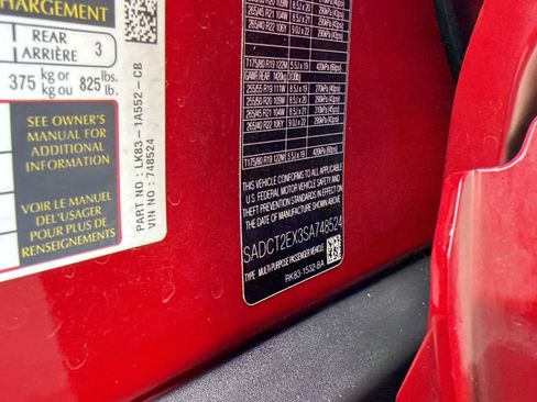 Used 2025 Jaguar F-PACE R-Dynamic S image 21