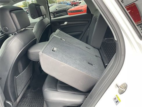 Used 2020 Audi Q5 2.0T Premium w/ Convenience Package image 14