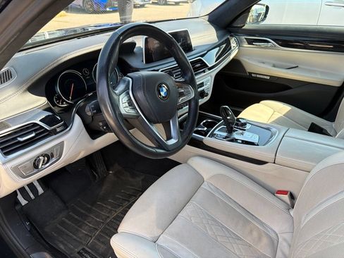 Used 2016 BMW 750i xDrive AWD/4WD image 31