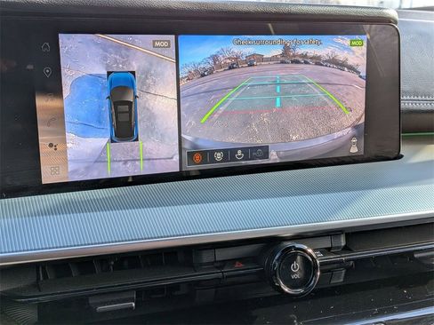 Used 2025 Nissan Murano SL image 16