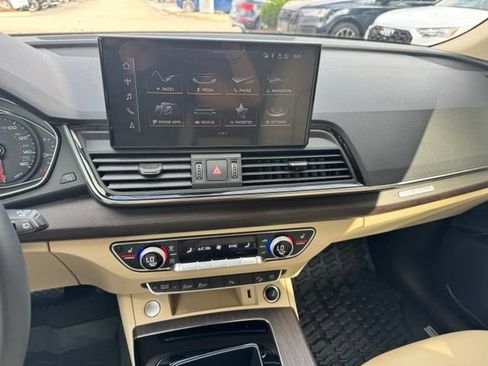 Certified 2023 Audi Q5 2.0T Premium w/ Convenience Package AWD/4WD image 35