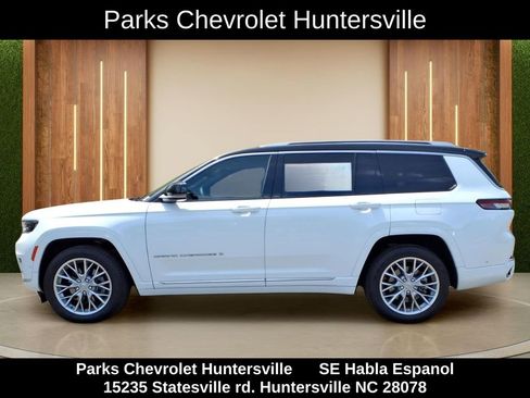 Used 2023 Jeep Grand Cherokee L Summit w/ Advanced Protech Group IV AWD/4WD image 29