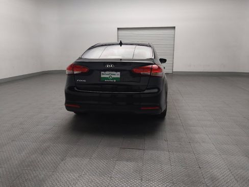 Used 2017 Kia Forte LX w/ LX Popular Package FWD image 7