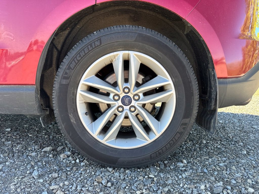 Used 2017 Ford Edge SEL w/ Equipment Group 201A AWD/4WD image 5