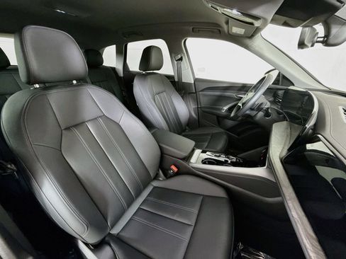 Certified 2025 Audi Q5 Premium w/ Convenience Package AWD/4WD image 25
