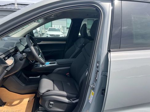New 2026 Volvo EX90 Plus AWD/4WD image 11
