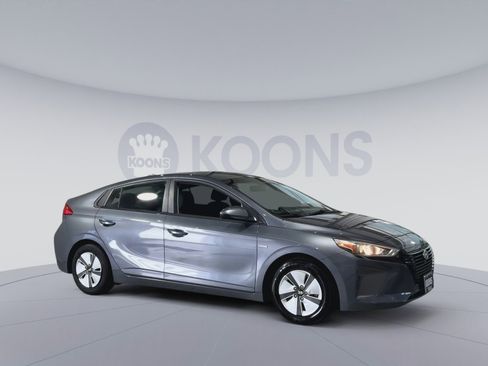 Used 2018 Hyundai Ioniq Blue FWD image 2
