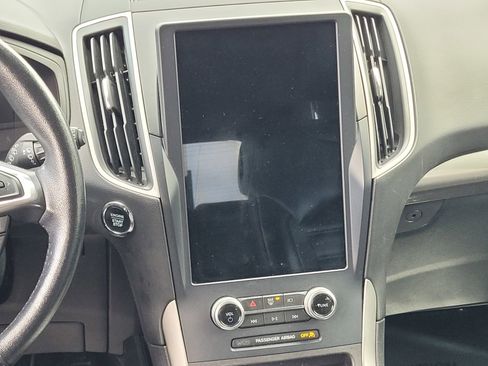 Used 2023 Ford Edge SEL image 15