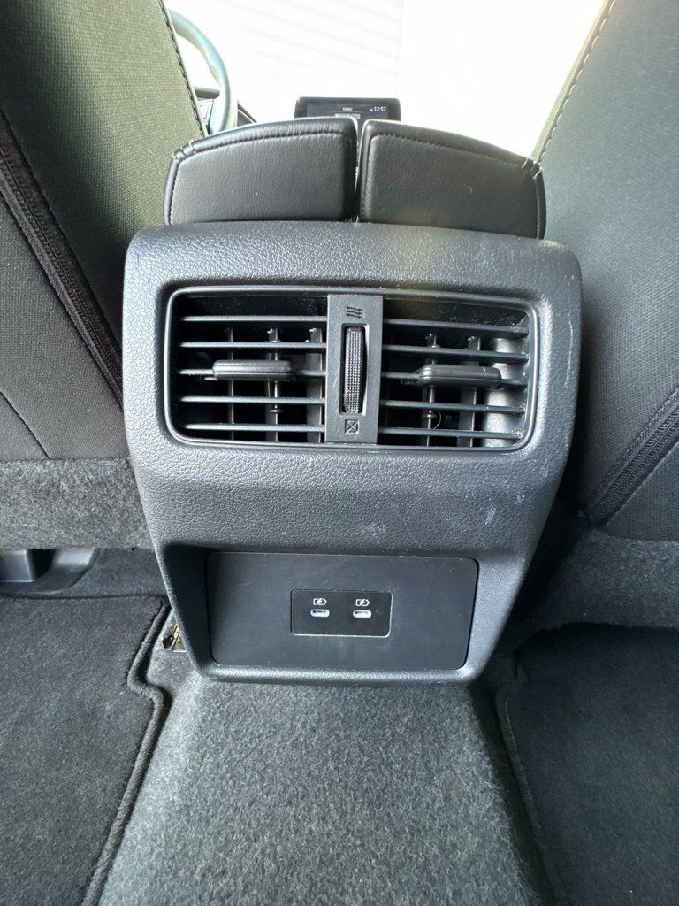 Used 2024 Nissan Rogue SV AWD/4WD image 30