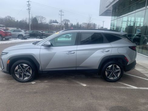Certified 2025 Hyundai Tucson SEL image 2