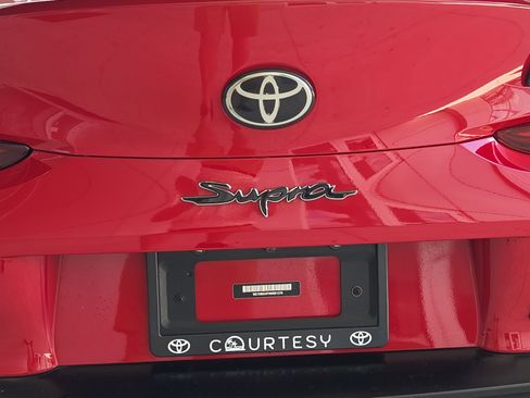 Used 2022 Toyota Supra RWD image 5