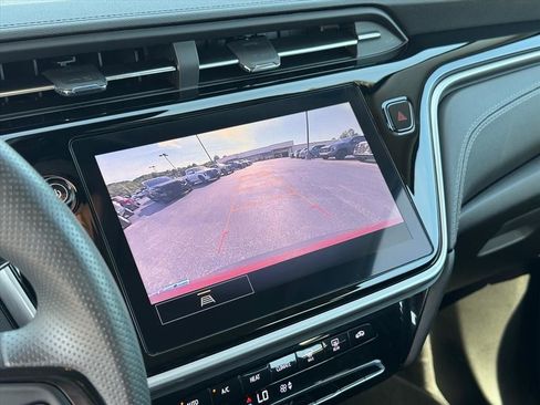 Used 2022 Chevrolet Bolt EUV LT FWD image 29