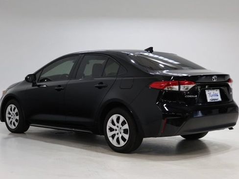 Used 2025 Toyota Corolla LE FWD image 6