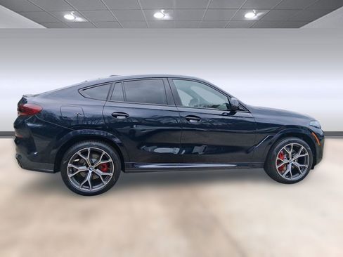 New 2026 BMW X6 xDrive40i w/ Premium Package image 8