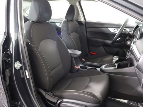 Used 2023 Kia Forte LXS FWD image 29
