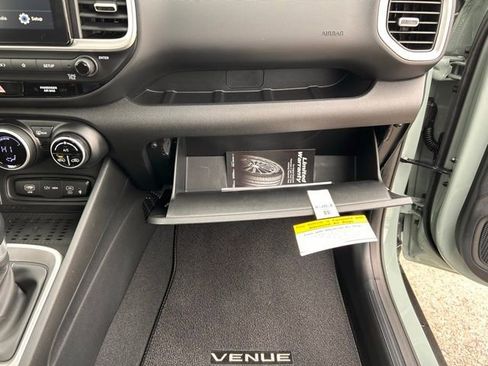 New 2026 Hyundai Venue SEL image 25