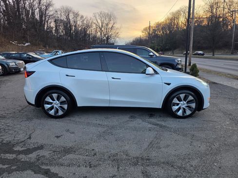Used 2020 Tesla Model Y Long Range image 4