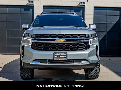 Used 2024 Chevrolet Suburban LS w/ Driver Alert Package RWD image 4