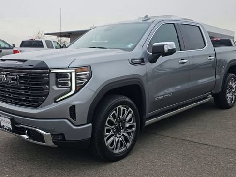 Used 2026 GMC Sierra 1500 Denali Ultimate AWD/4WD image 5