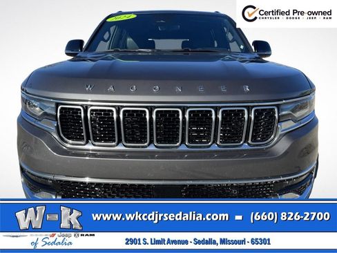 Certified 2024 Jeep Wagoneer Series III AWD/4WD image 9
