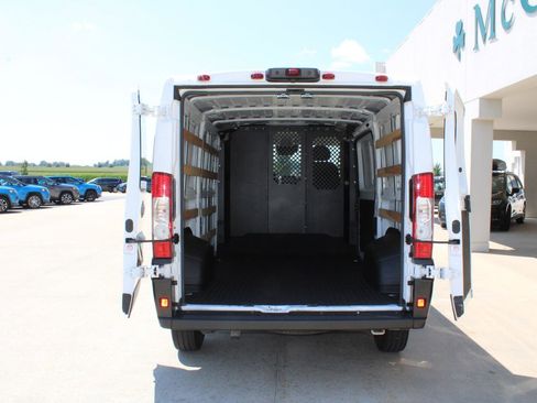Used 2023 RAM ProMaster 2500 image 26