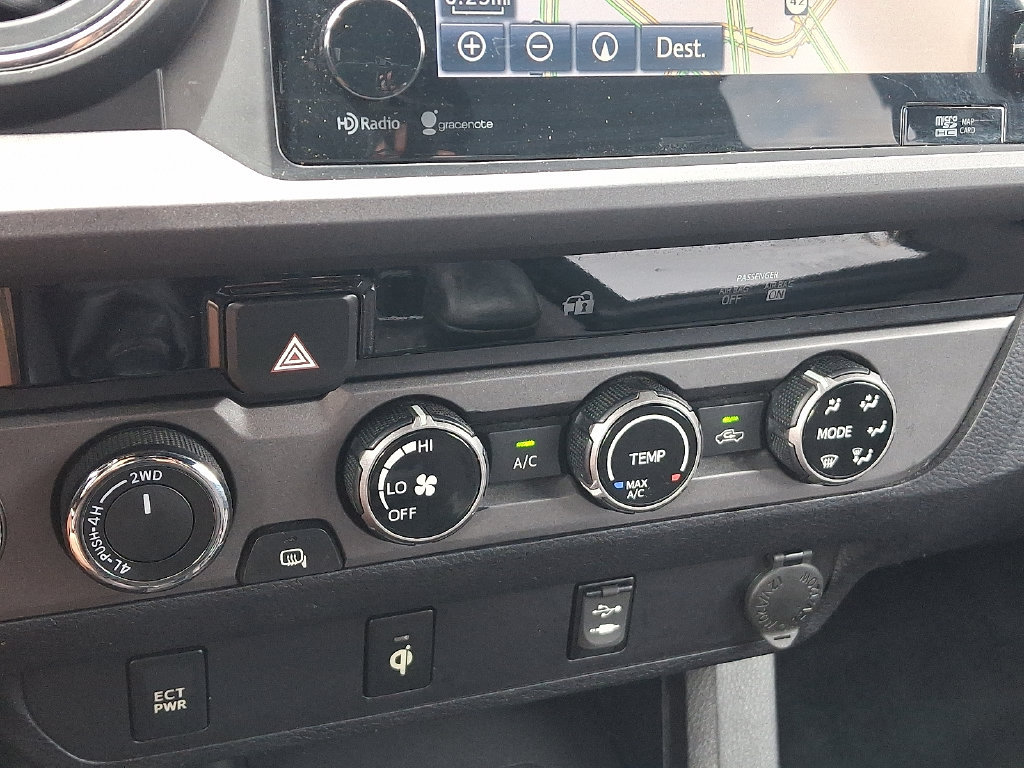 Certified 2016 Toyota Tacoma TRD Sport w/ Towing Package AWD/4WD image 16