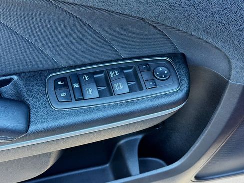 Used 2022 Dodge Charger SXT w/ Driver Convenience Group AWD/4WD image 22