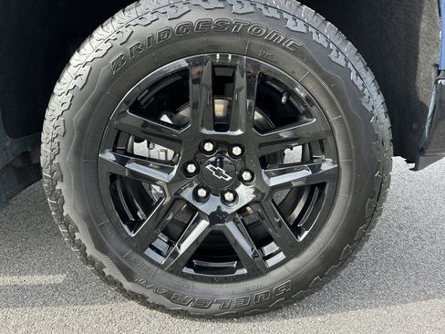 Certified 2024 Chevrolet Silverado 1500 Custom Trail Boss w/ Turbomax Blackout Package image 13