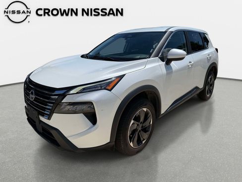 Certified 2024 Nissan Rogue SV AWD/4WD image 2