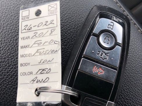 Used 2018 Ford Fusion SE w/ Equipment Group 201A image 34