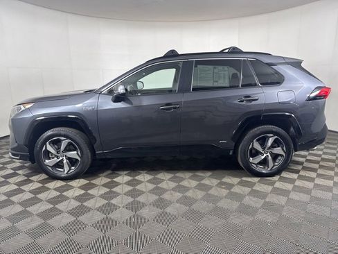 Used 2021 Toyota RAV4 SE image 7