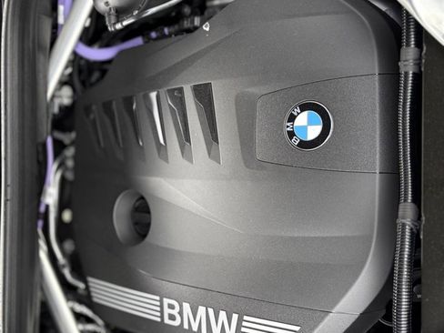 Used 2026 BMW X7 xDrive40i w/ M Sport Package image 27