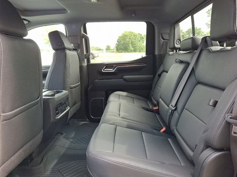 Used 2025 Chevrolet Silverado 1500 LT Trail Boss w/ LT Trail Boss Premium Package image 10