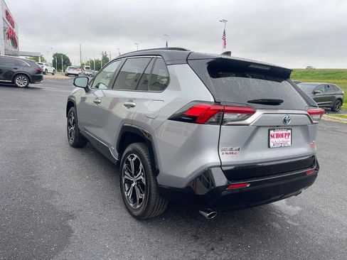 Used 2024 Toyota RAV4 XSE AWD/4WD image 4