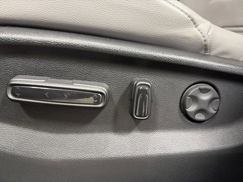 Used 2022 Honda CR-V Touring image 20