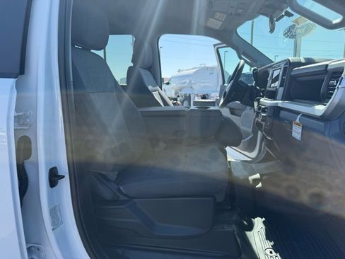 New 2026 Ford F550 4x4 Crew Cab image 13