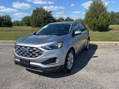 Used 2024 Ford Edge Titanium image 1