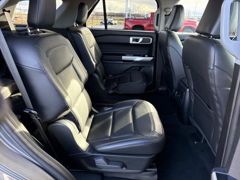 Used 2023 Ford Explorer XLT w/ Equipment Group 202A image 20