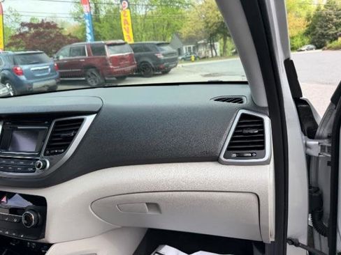 Used 2016 Hyundai Tucson Sport image 38