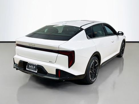 New 2025 Kia K4 GT-Line image 7