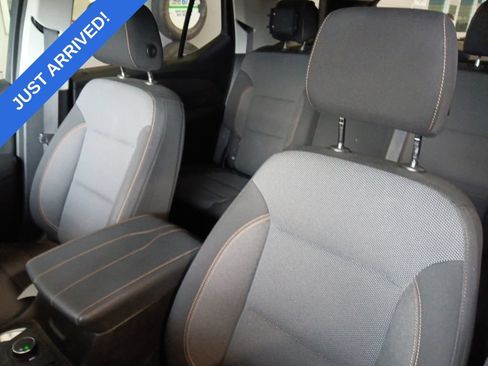 Used 2021 Chevrolet Traverse LS w/ LPO, Black Accent Package FWD image 6