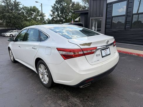 Used 2015 Toyota Avalon XLE Premium FWD image 4