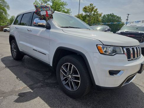 Used 2018 Jeep Grand Cherokee Limited AWD/4WD image 4