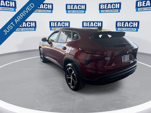 Used 2025 Chevrolet Trax RS w/ Sunroof Package image 6