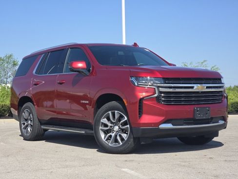 Used 2021 Chevrolet Tahoe LT w/ LT Signature Package AWD/4WD image 2