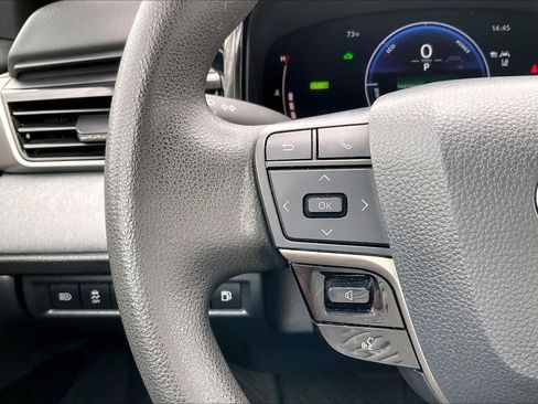 Used 2025 Toyota Camry LE w/ Convenience Package FWD image 23