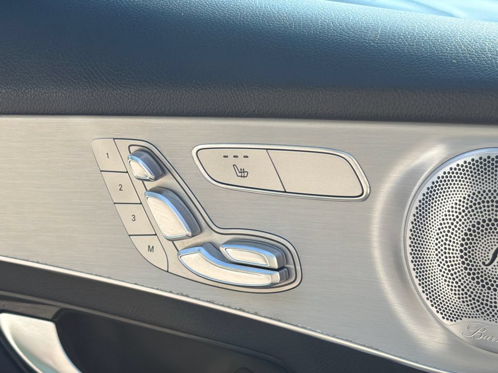 Used 2019 Mercedes-Benz GLC 300 4MATIC w/ Multimedia Package image 34
