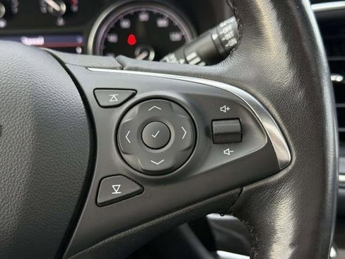 Used 2021 Buick Enclave Essence w/ Sport Touring Edition image 26