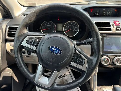 Used 2017 Subaru Forester 2.5i Premium AWD/4WD image 18